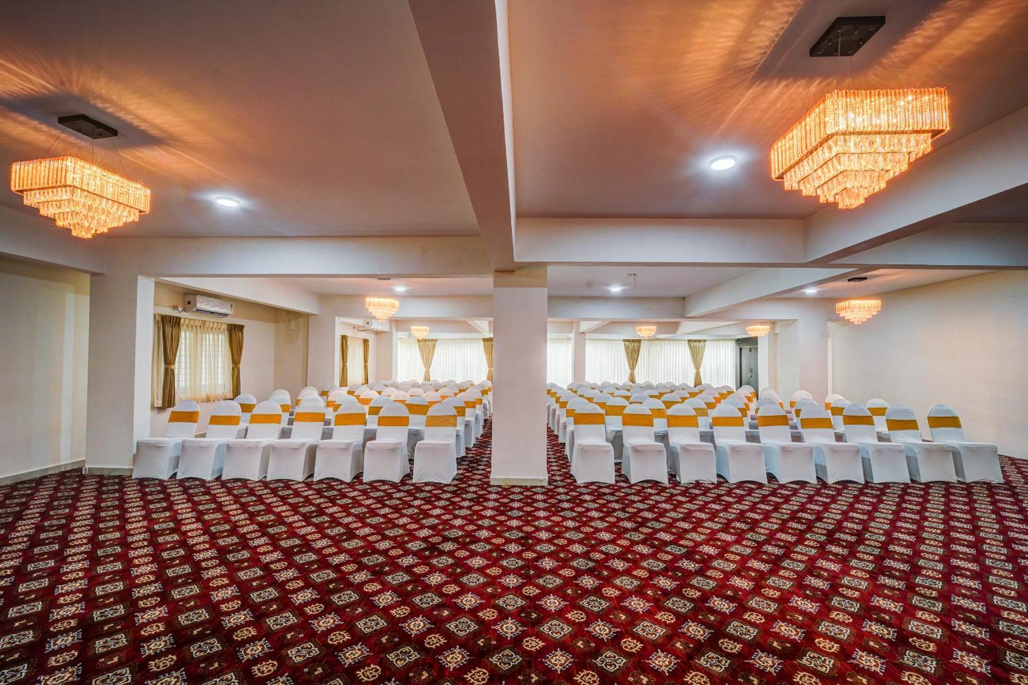 The Emerald Inn بنغالور المظهر الخارجي الصورة