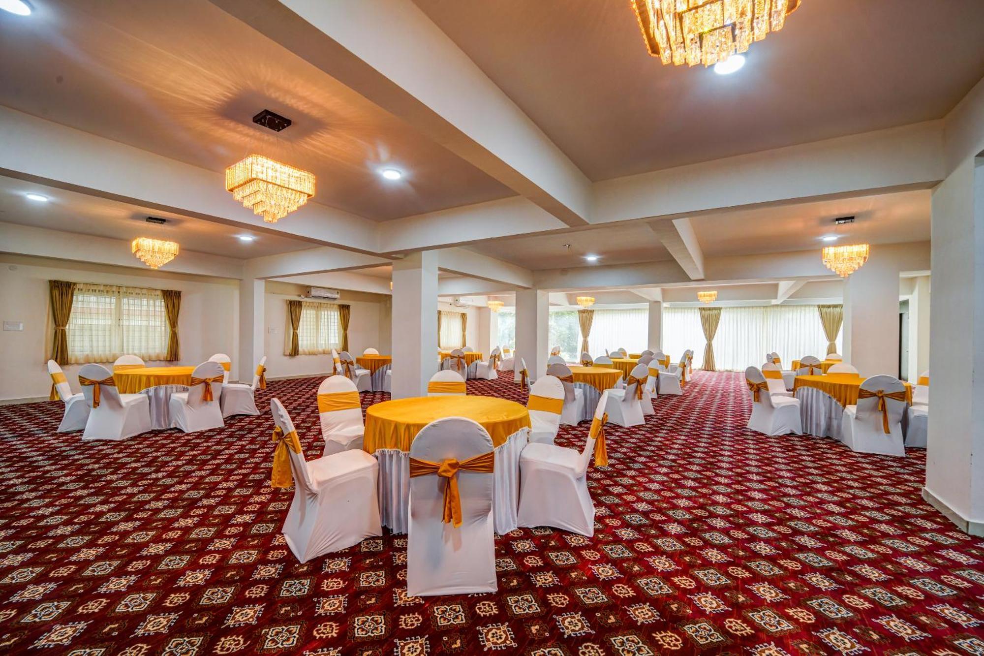 The Emerald Inn بنغالور المظهر الخارجي الصورة